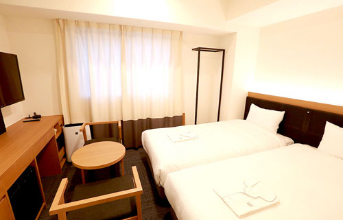 Henn na Hotel Nishi Shinsaibashi Twin Room with Extra Bed 