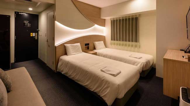 Henn na Hotel Tawaramachi Twin Room with Extra Bed