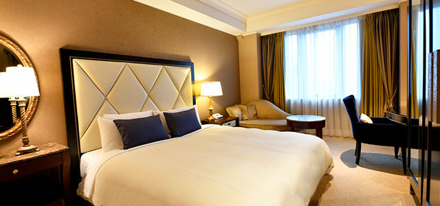 Yokohama Stay at Hotel New Grand + Airport Transfer