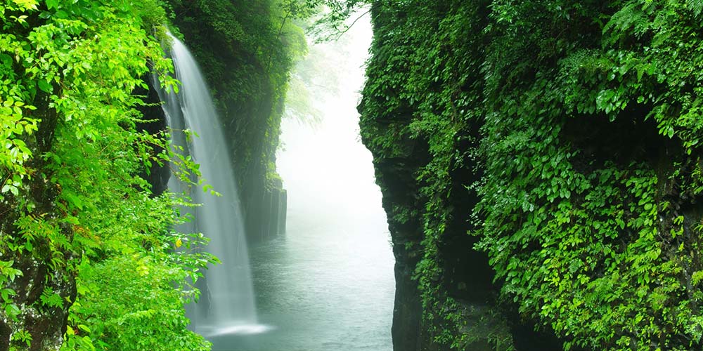 Places to go in Miyazaki: Takachiho Gorge