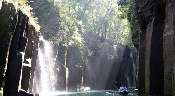 Takachiho Gorge (Miyazaki) - Japan's Most Spectacular Views in