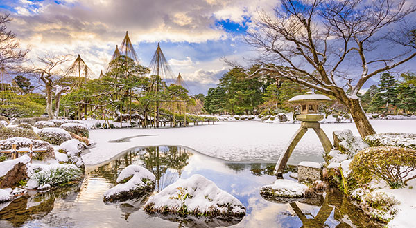 Kenrokuen (Ishikawa) Yukitsuri - Japan’s Most Spectacular Views In ...