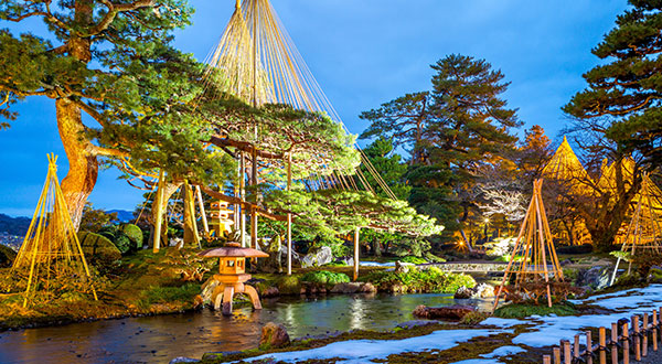 Kenrokuen (Ishikawa) Yukitsuri - Japan’s Most Spectacular Views