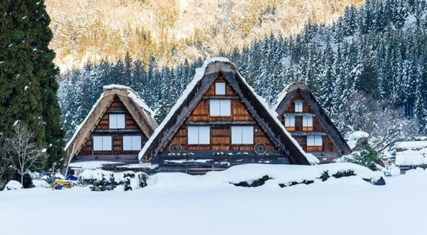 Shirakawago - Japan’s Most Spectacular Views