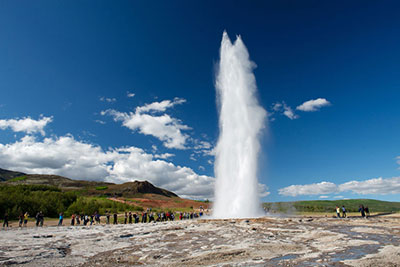 アイスランド オプショナルツアー オーロラ紀行 偉大なる大地のもと 自然の神秘 オーロラ観測 Hisgo Com