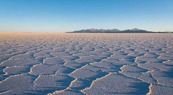 ウユニ塩湖 - 世界の絶景特集